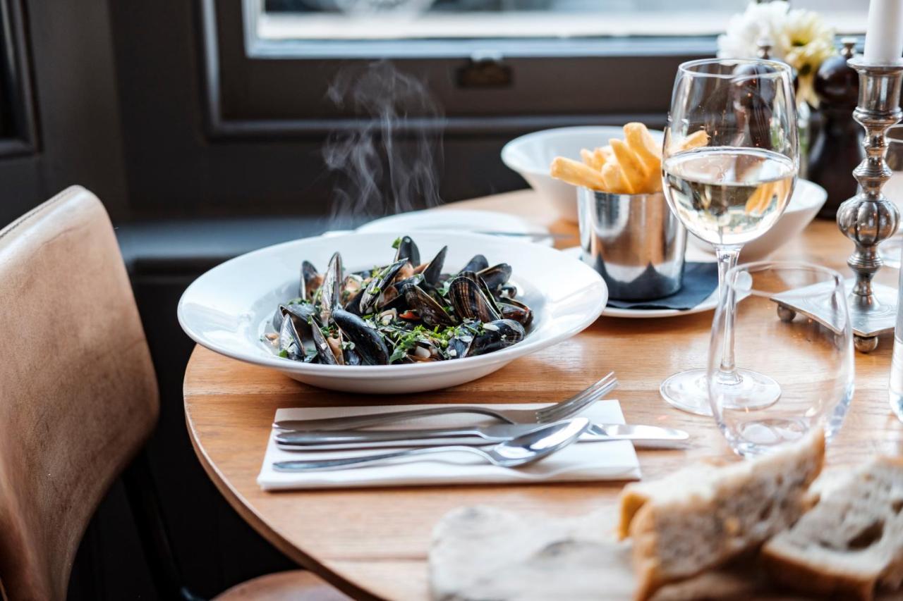 The Bull Hotel Bridport Εξωτερικό φωτογραφία