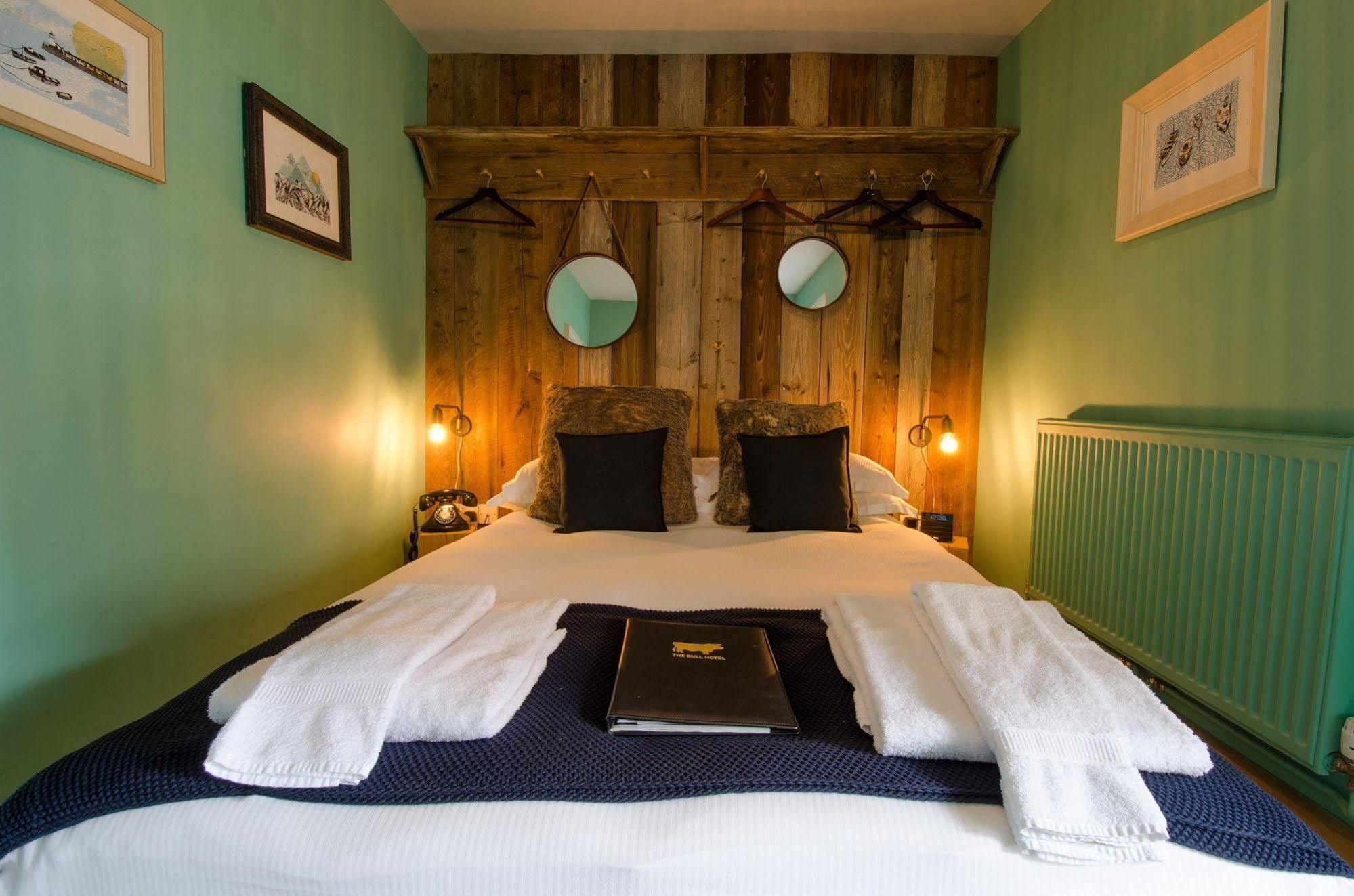 The Bull Hotel Bridport Εξωτερικό φωτογραφία